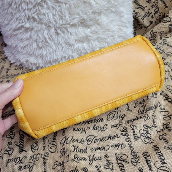 Gently used Sondra Roberts Squared yellow hand bag tortoise chain gold - Picture 5 of 16